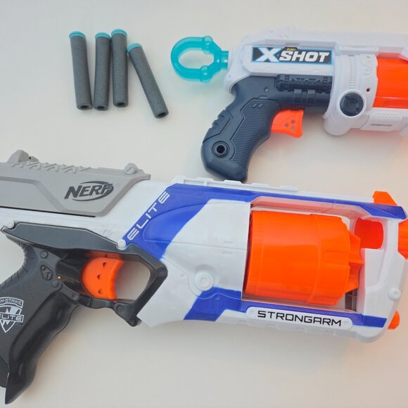 Nerf Strongarm + X-Shot Fury 4 set with darts - Picture 3 of 5